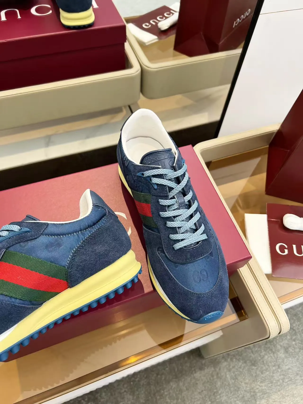 660💰GUCCI Men's New Forrest Gump Sports Shoes Light, comfortable and versatile, full of details, showing retro sports feelings Men's size 39-45